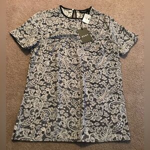 DKNY top